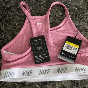 Nike sports bra. NWT.